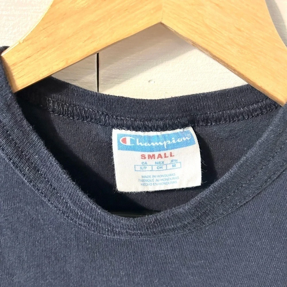 Vintage Champion tee - Picture 6 of 8
